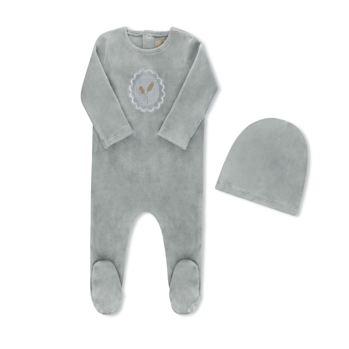 Scalloped Embroidered Crest blue baby footie with matching hat β TB by Tricot